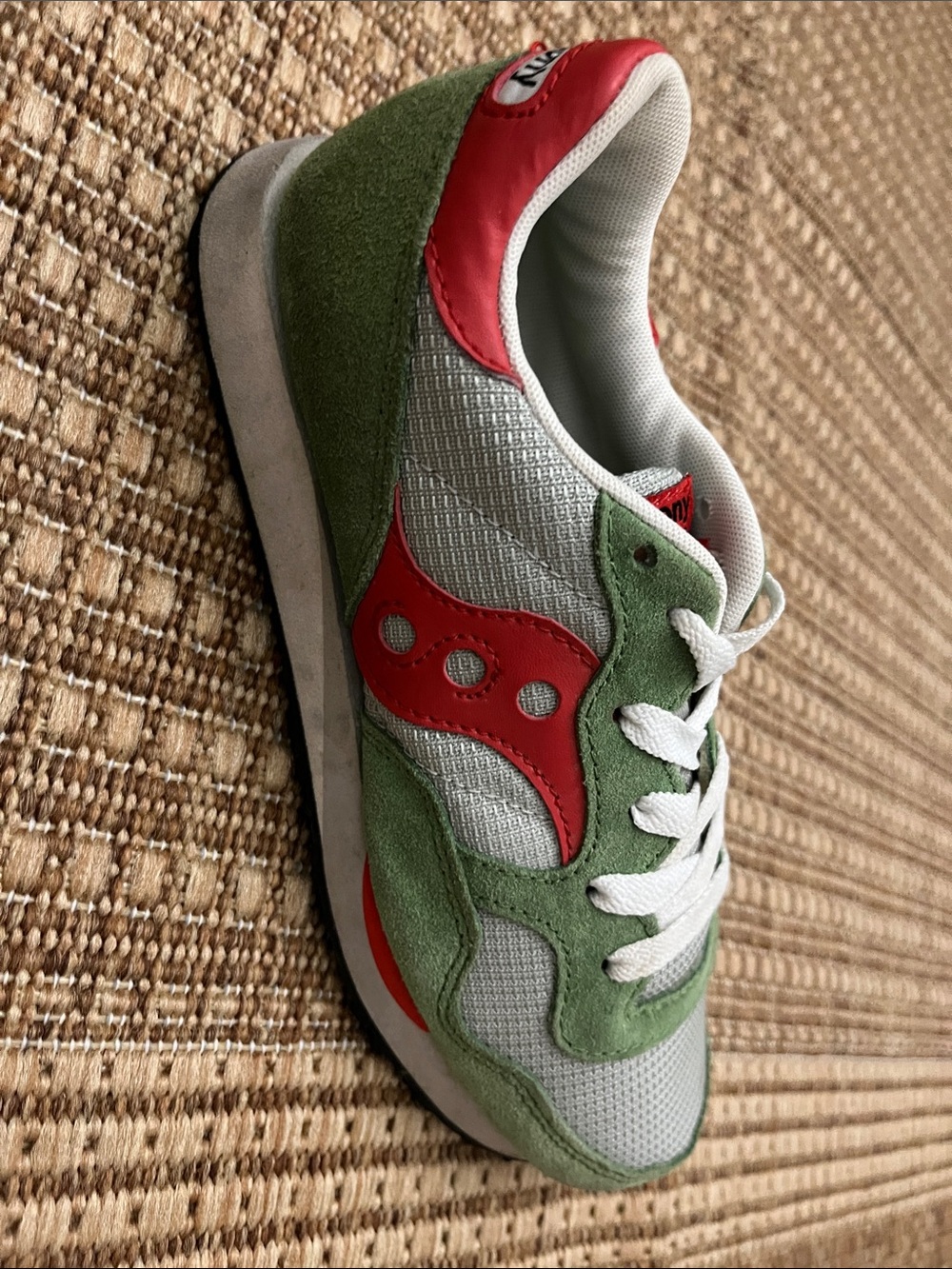 Saucony women’s Green & Red Low-Top Sneakers
